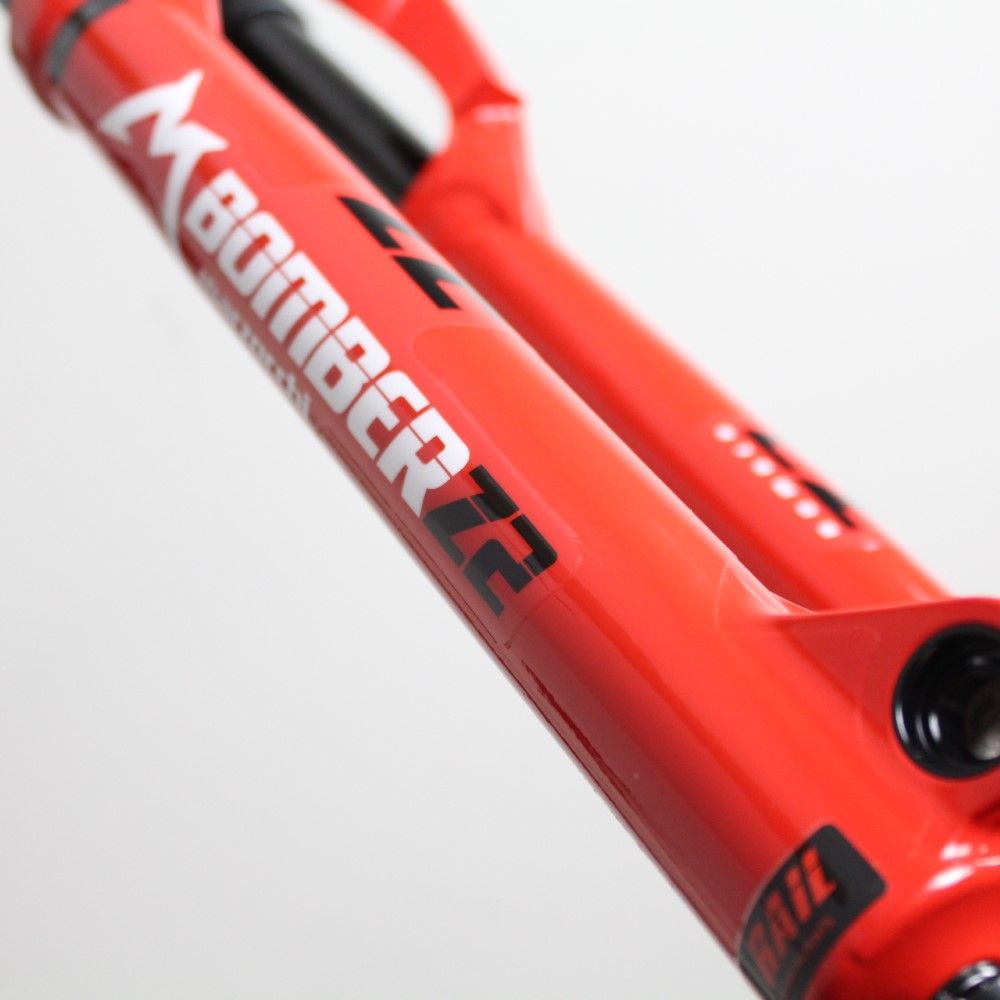 marzocchi bomber z2 schutzblech Marzocchi Bomber Z2 27.5 2021/22/23