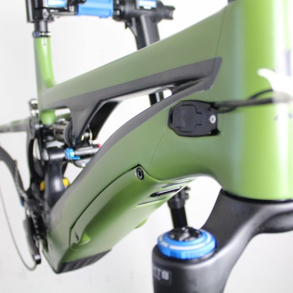 Pivot Shuttle Carbon 2021/22 | Frame Protection Kit
