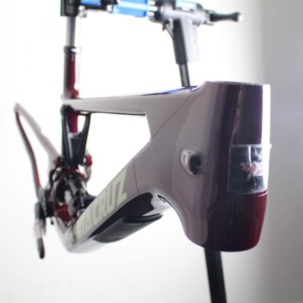 Santa Cruz Invisiframe Santa Cruz Hightower V3 Carbon 2022-24 | Frame Protection Kit – invisiframe